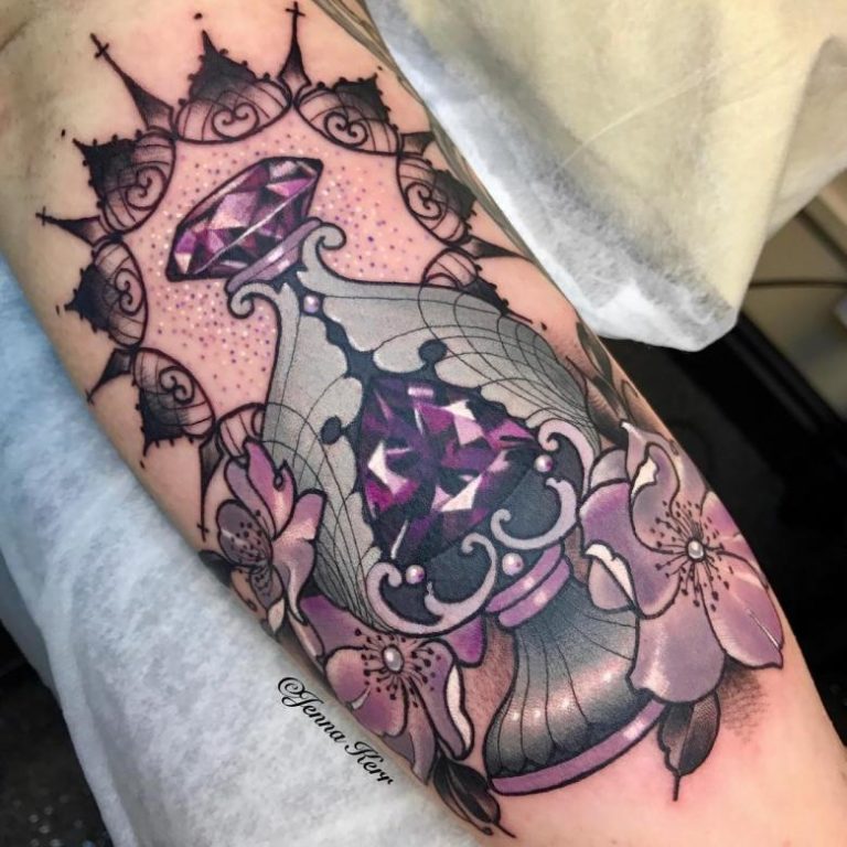 Elmaslı Dövme Modelleri