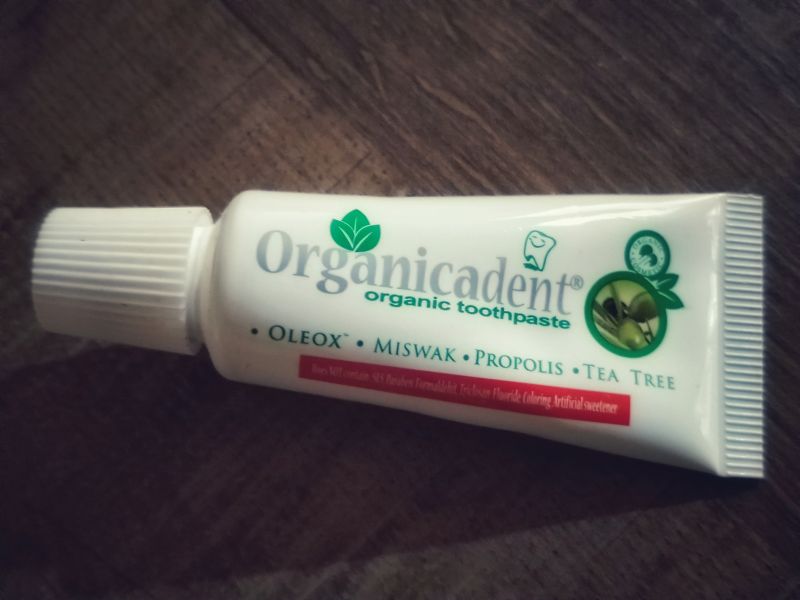 Organicadent diş macunu