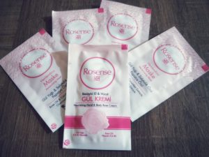 Rosense Besleyici El Vücut Gül Kremi