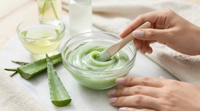 Yeşil Çay ve Aloe Vera Maskesi: Işıltı Bombası